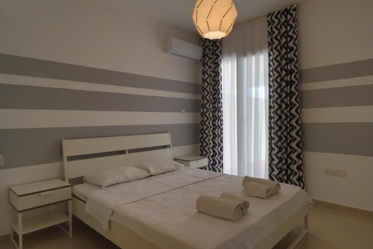 Caesar Beach Villas And Apartments Gastria Exterior photo