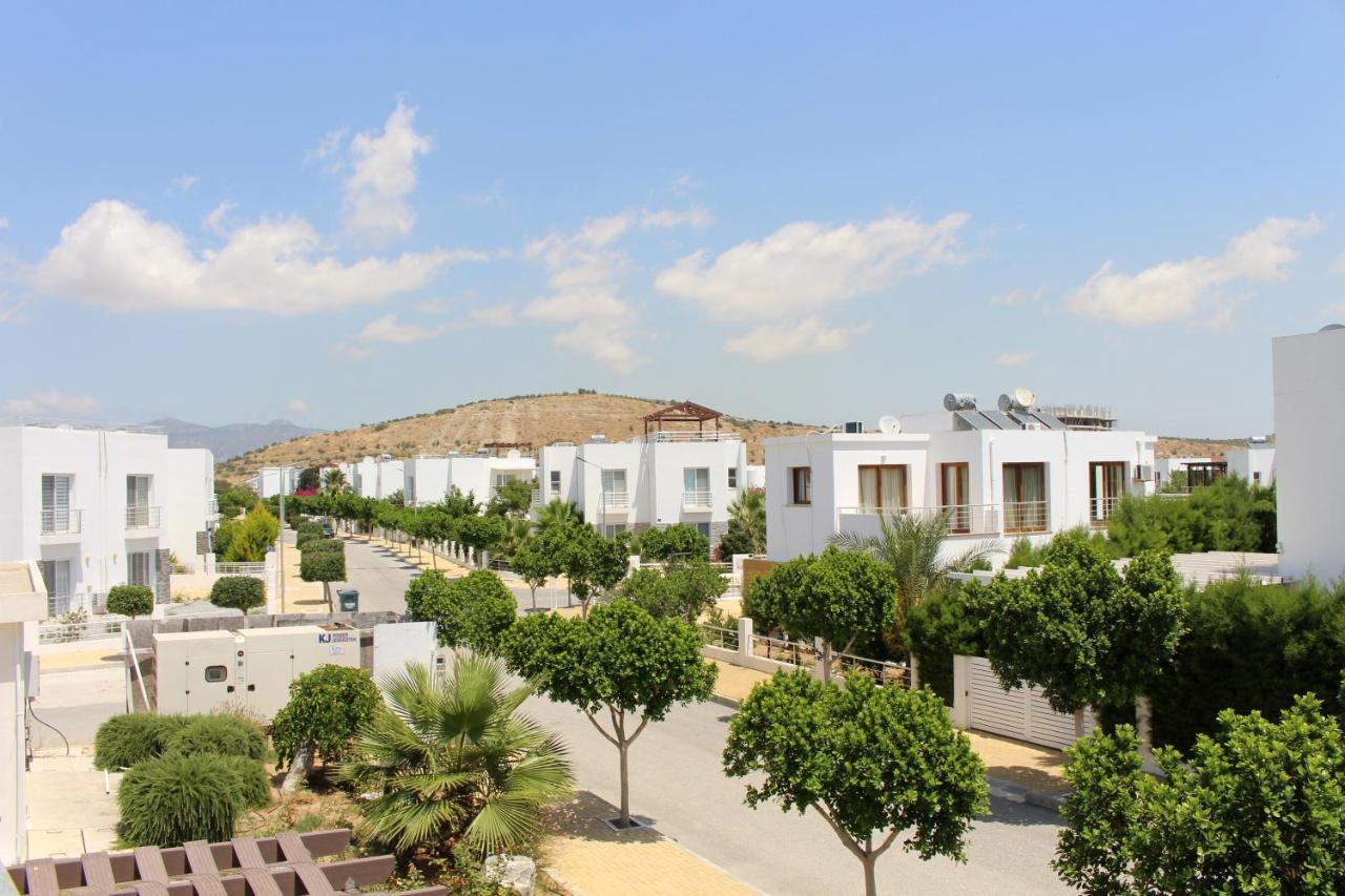 Caesar Beach Villas And Apartments Gastria Exterior photo